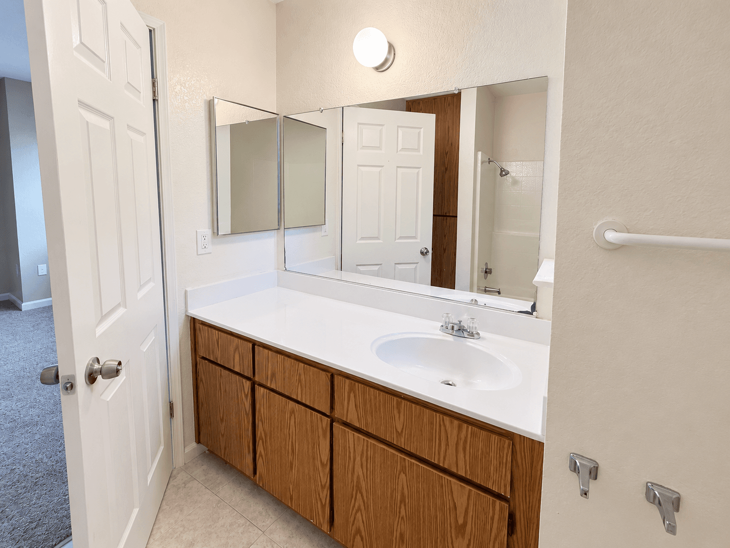 Sacramento Apartment: 3859 Annadale Ln