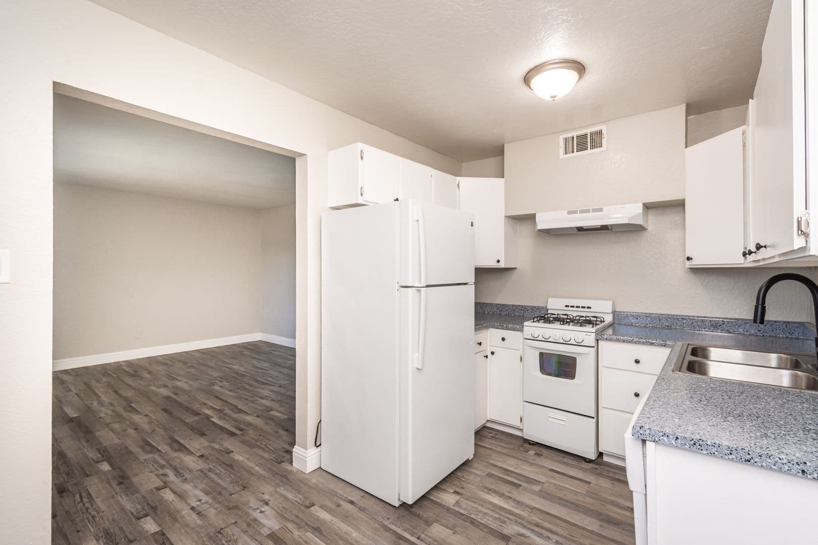 Carmichael Apartment: 5801 Winding Way