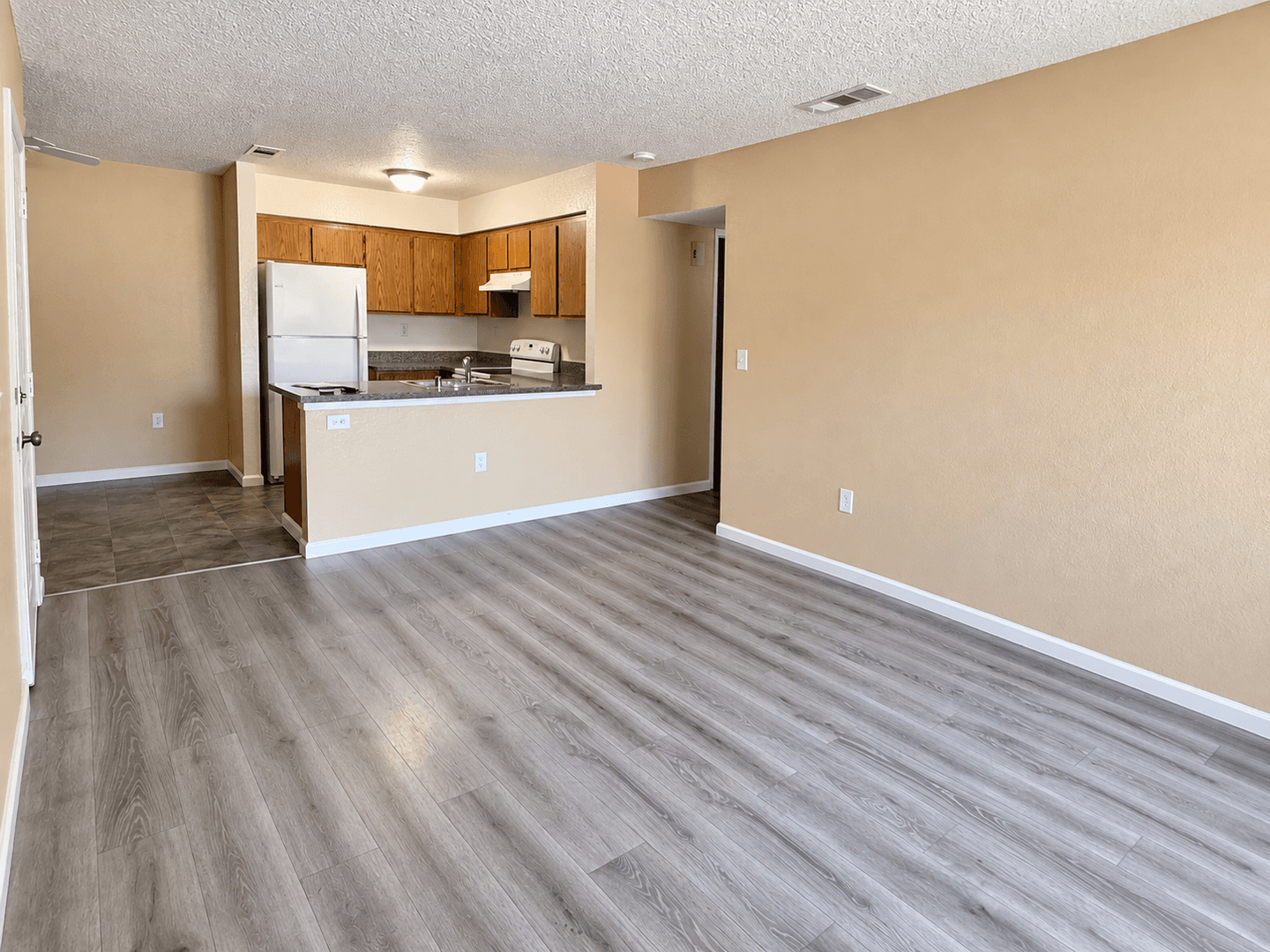 Sacramento Apartment: 3859 Annadale Ln