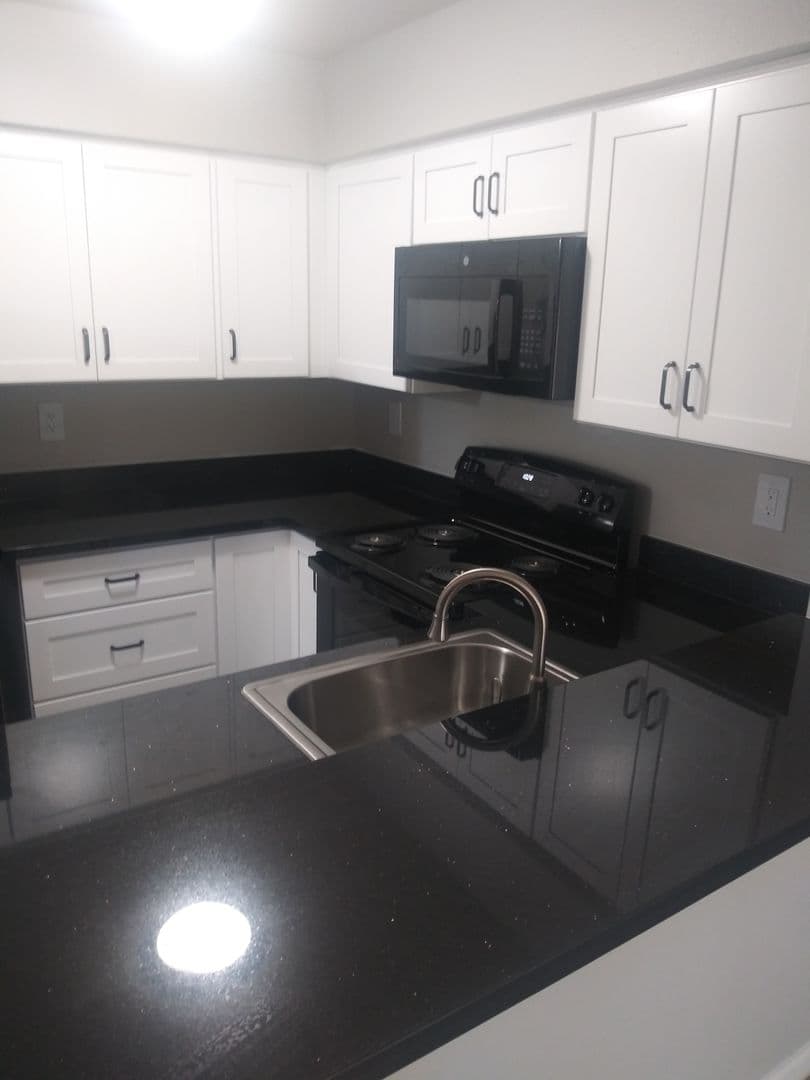 Citrus Heights Apartment: 7969 Pebble Beach Dr