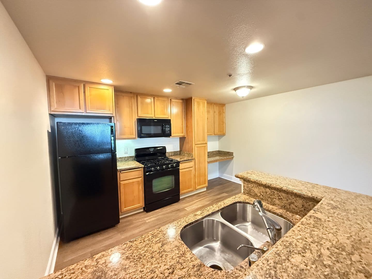Roseville Apartment: 1501 Secret Ravine Pkwy