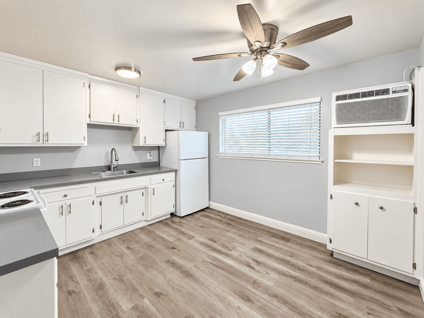 Sacramento Apartment: 2823 El Camino Ave