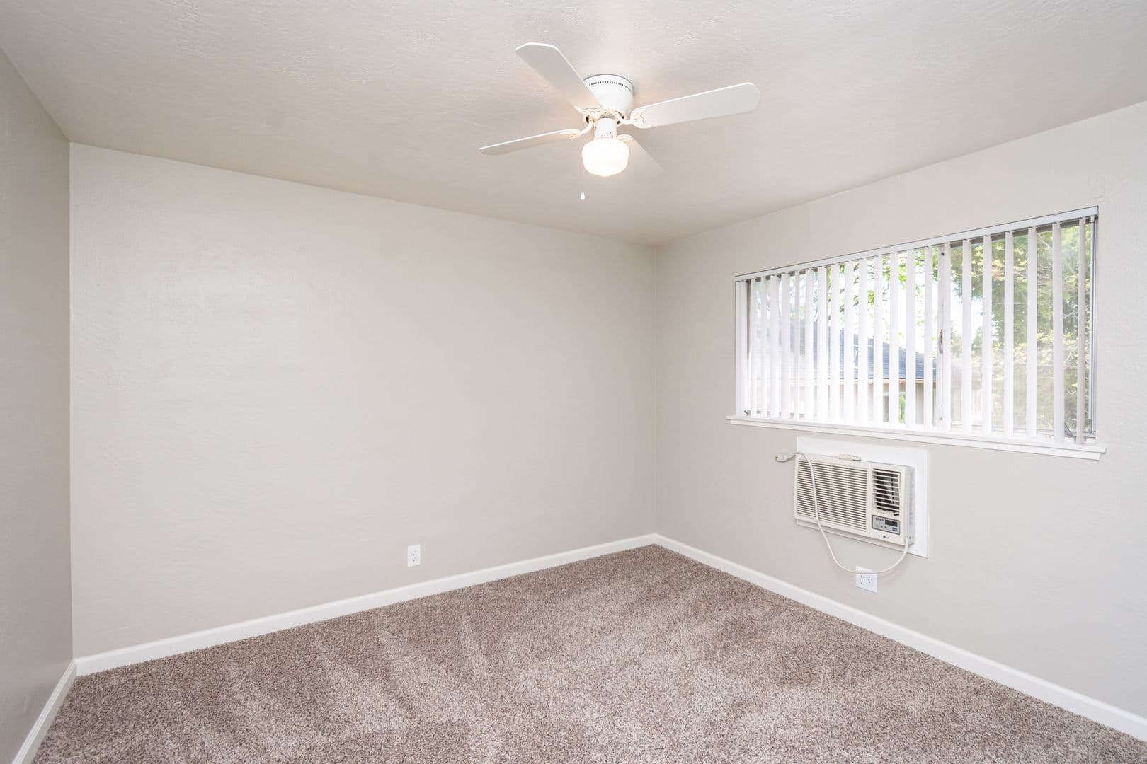 Sacramento Apartment: 801 McClatchy Way