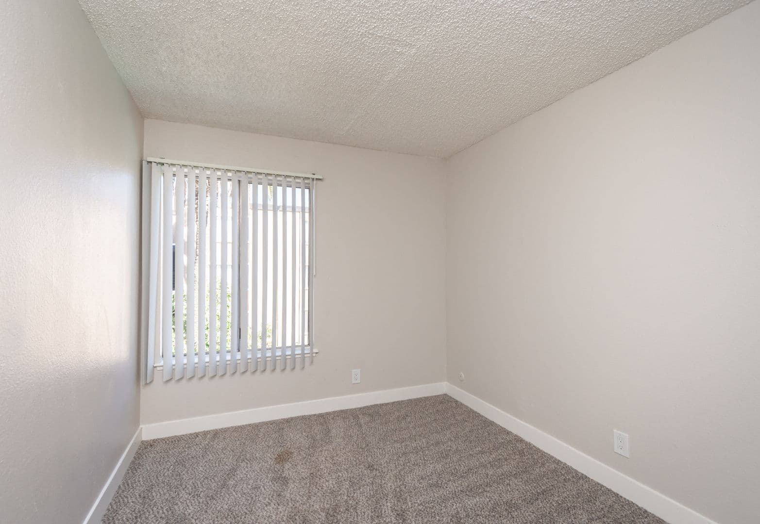 Sacramento Apartment: 2025 28th Street