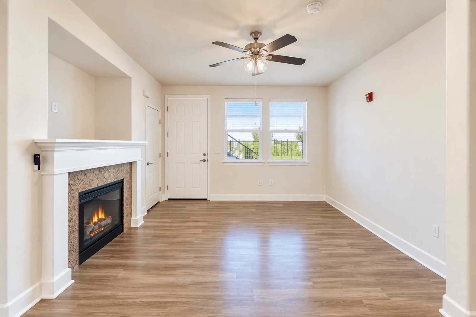 Roseville Apartment: 1501 Secret Ravine Pkwy