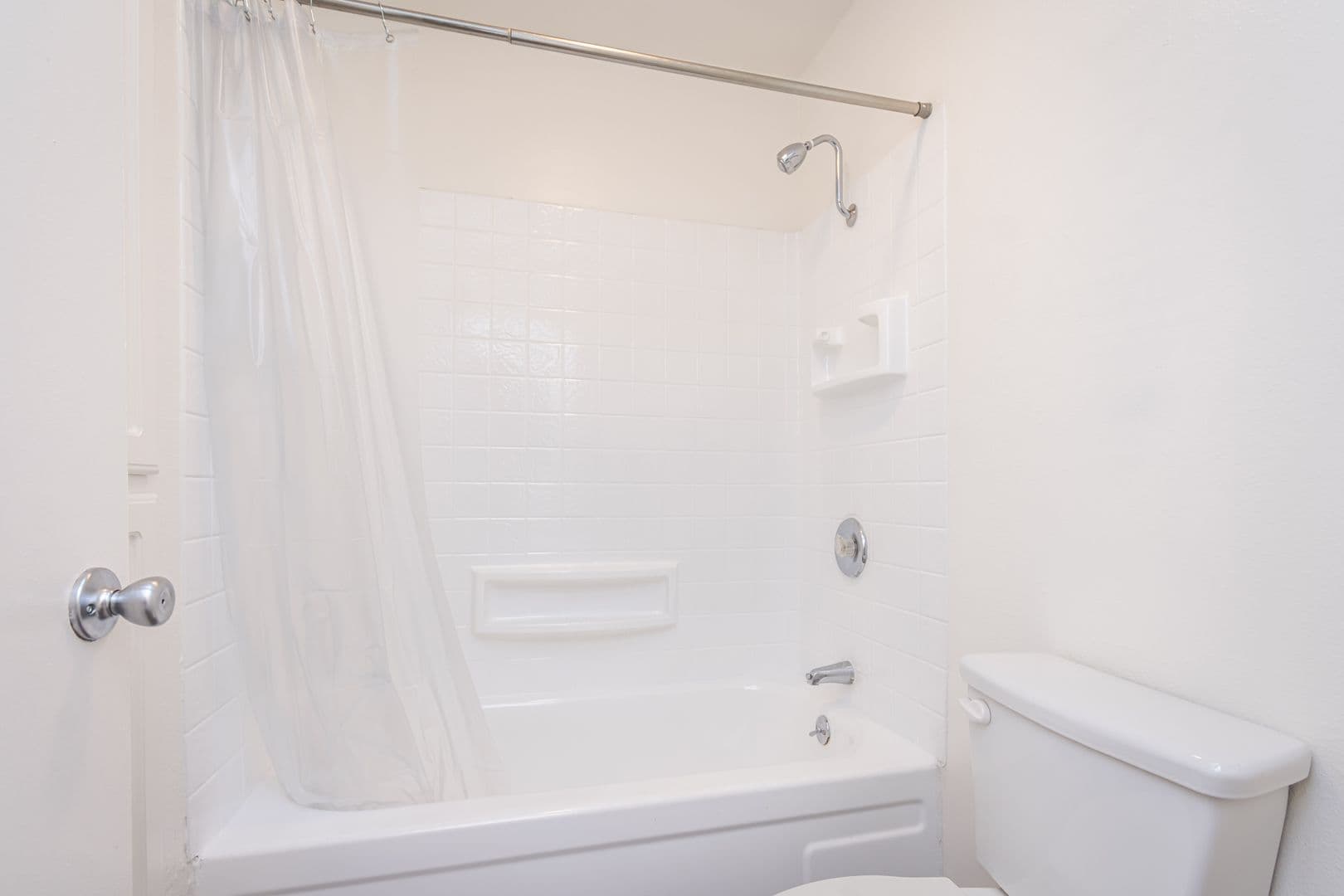 Sacramento Apartment: 2929 Edison Ave