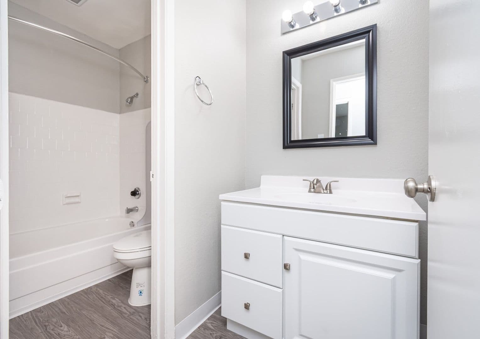 Sacramento Apartment: 3129 Trussel Way