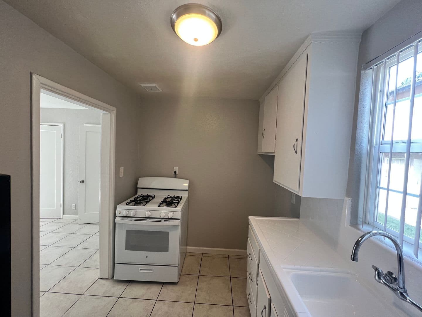 Sacramento Apartment: 355-375 El Camino Ave