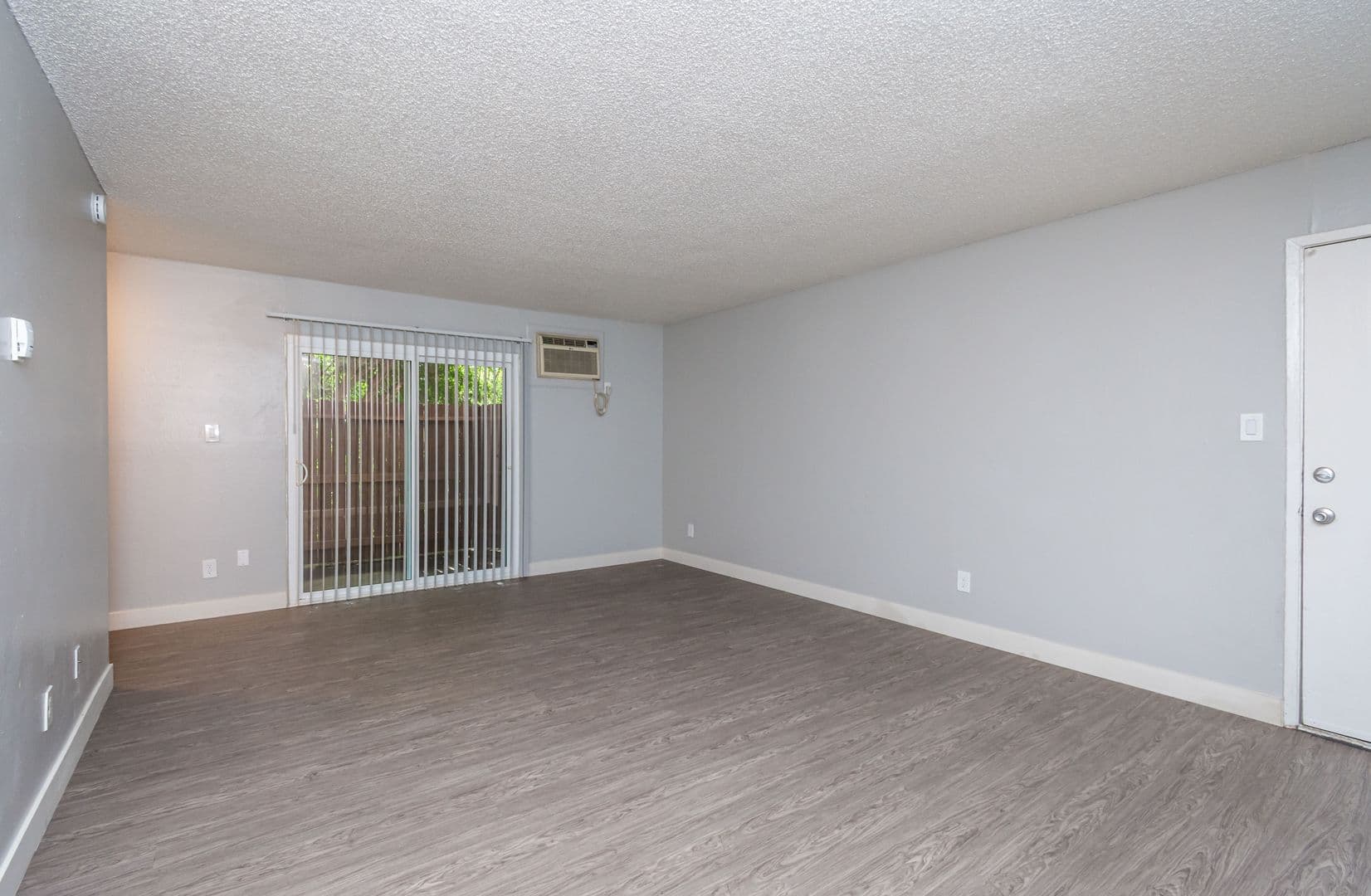 Sacramento Apartment: 2807 Elvyra Way