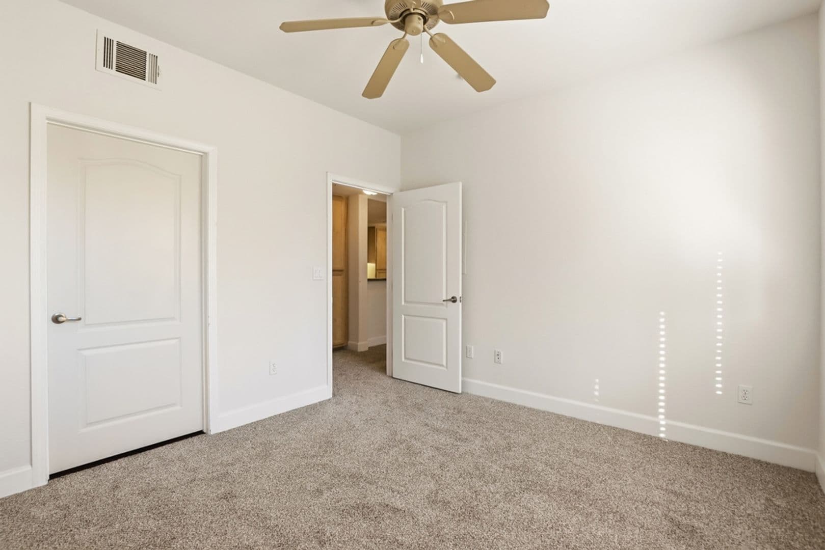 Roseville Apartment: 1501 Secret Ravine Pkwy