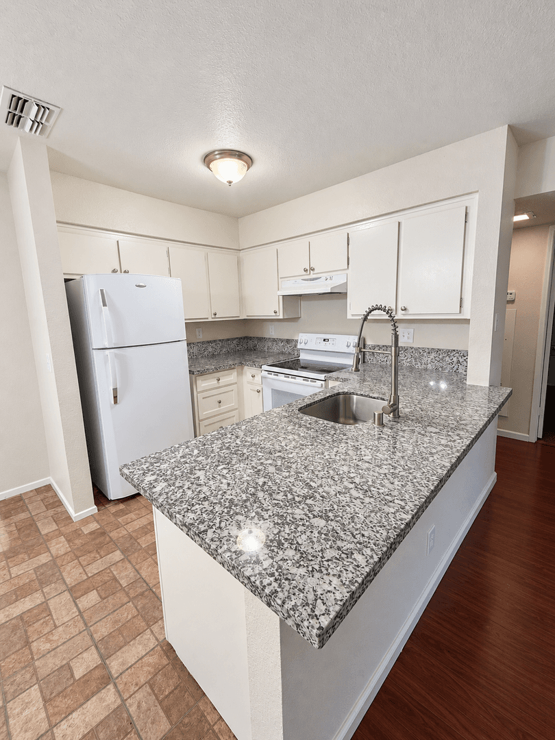 Sacramento Apartment: 3859 Annadale Ln