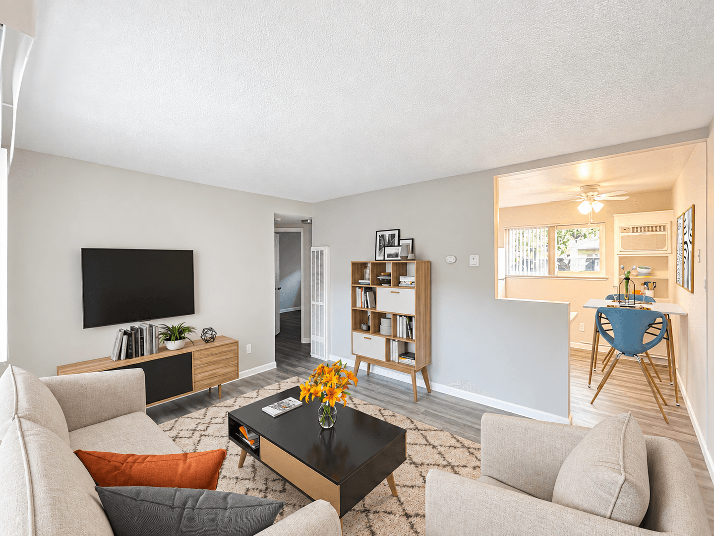 Sacramento Apartment: 2823 El Camino Ave