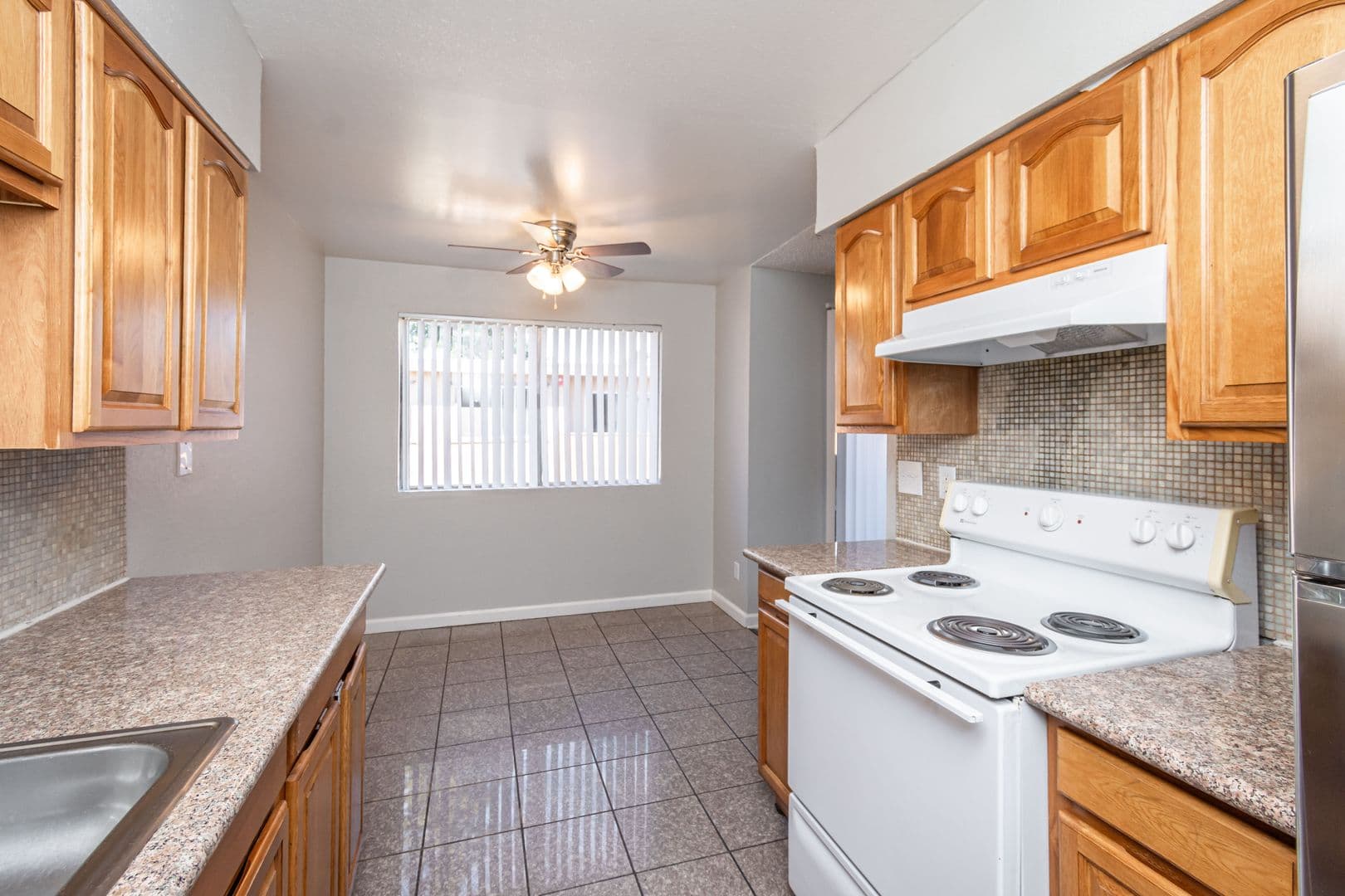 Rancho Cordova Apartment: 10515 Mills Tower Drive