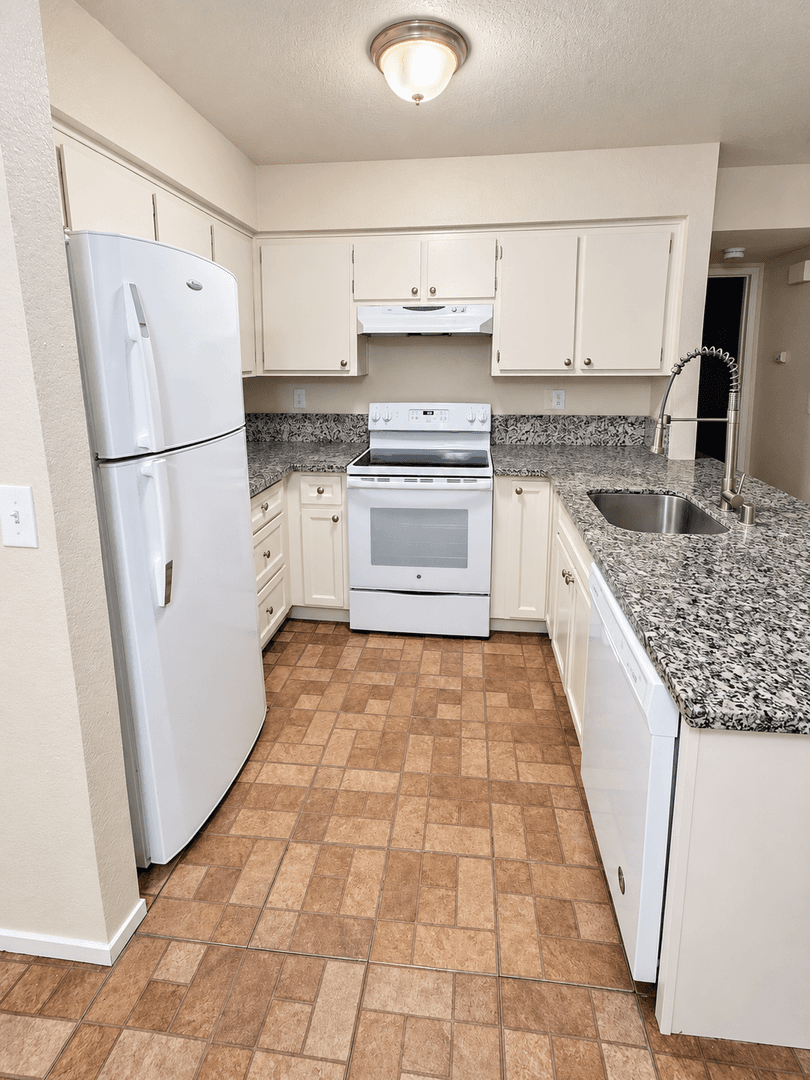 Sacramento Apartment: 3859 Annadale Ln