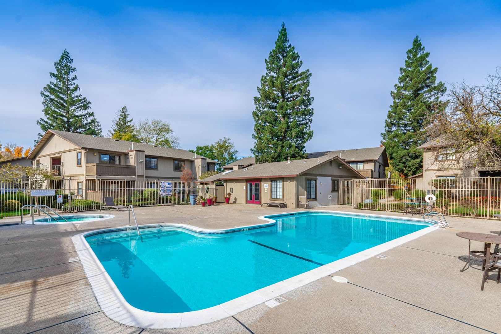 Sacramento Apartment: 4930 College Oak Dr