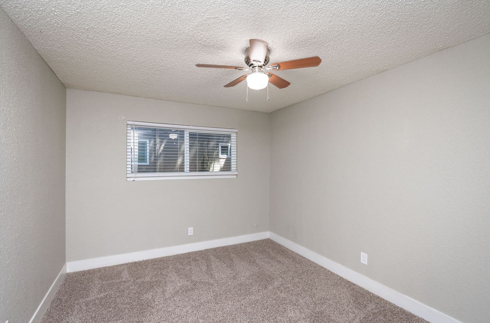 Sacramento Apartment: 1580 Morse Avenue