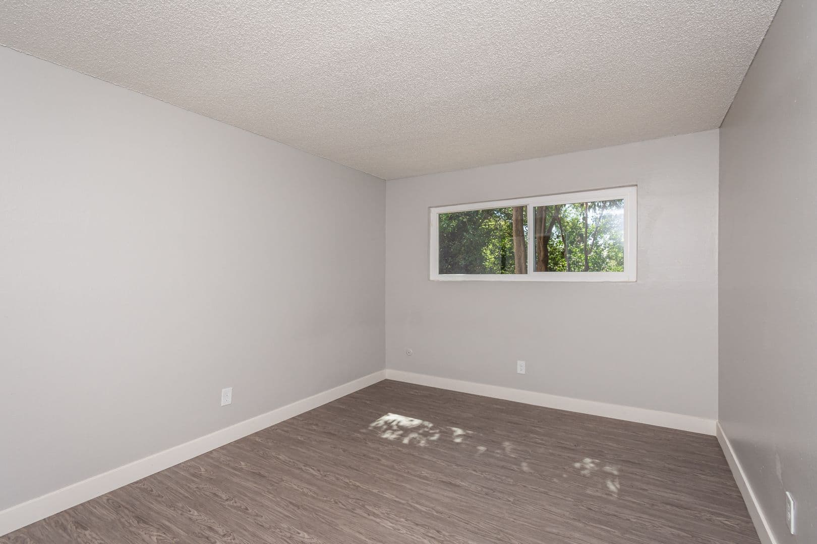 Sacramento Apartment: 2807 Elvyra Way