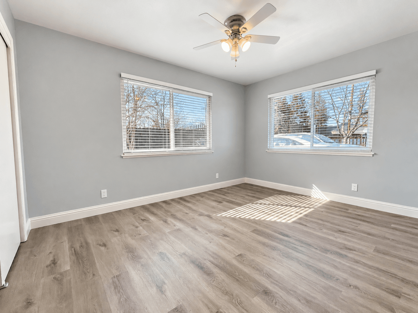 Carmichael Apartment: 5914 Stanley Ave