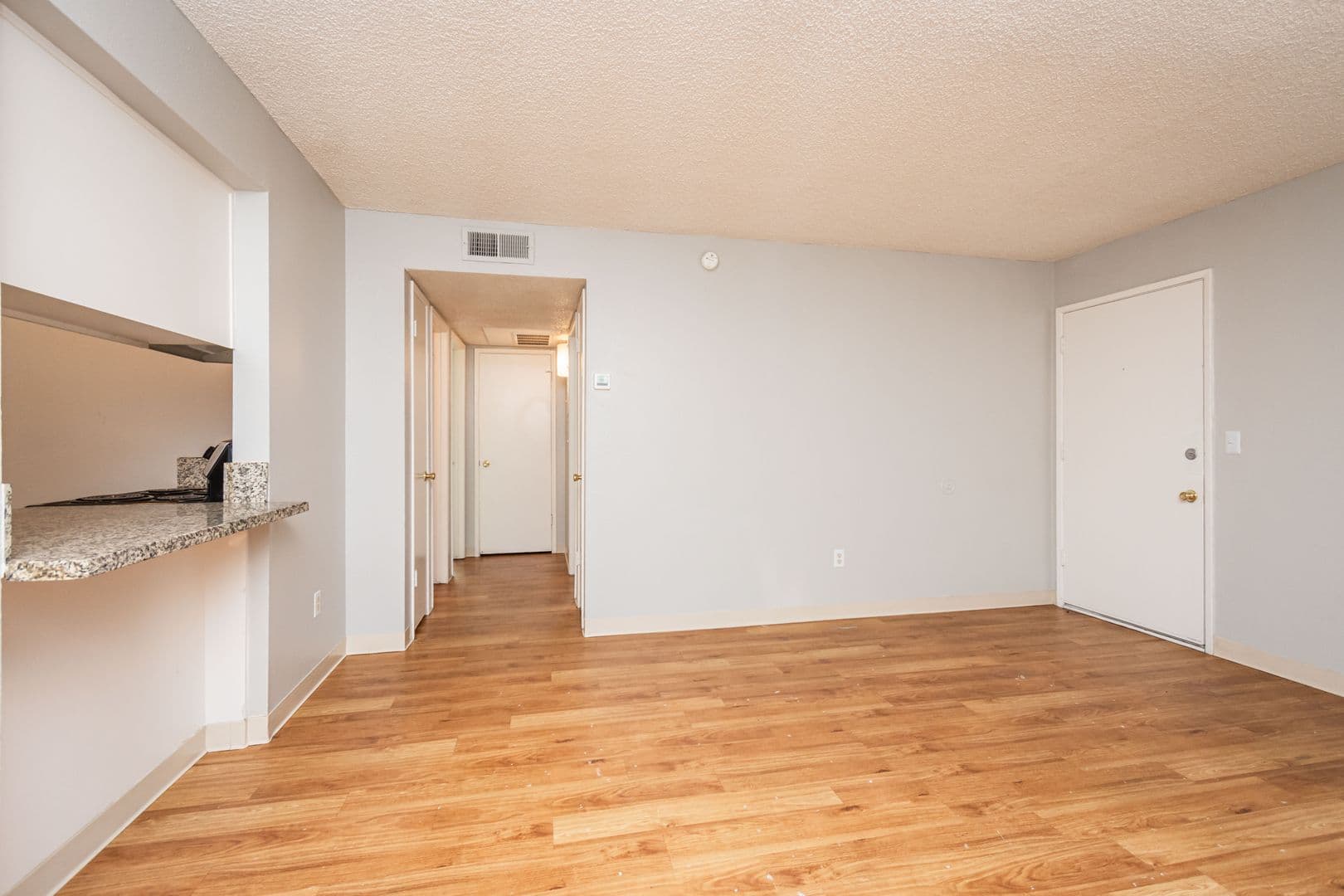 Rancho Cordova Apartment: 2850 La Loma Drive