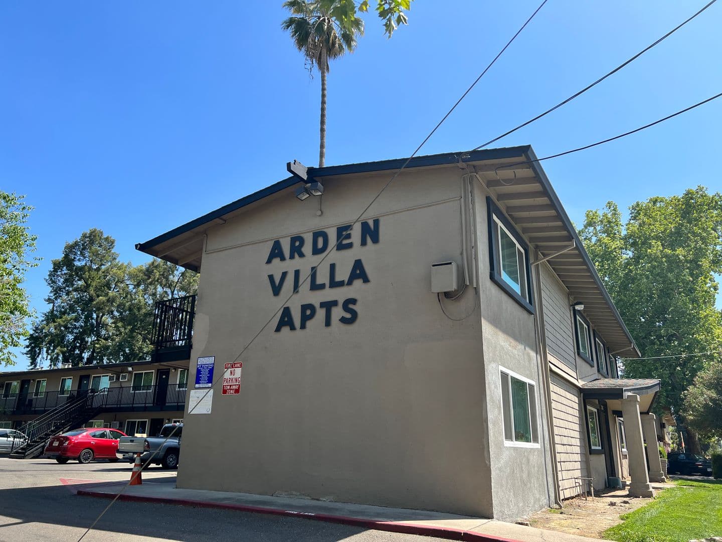 Sacramento Apartment: 1588 Morse Ave
