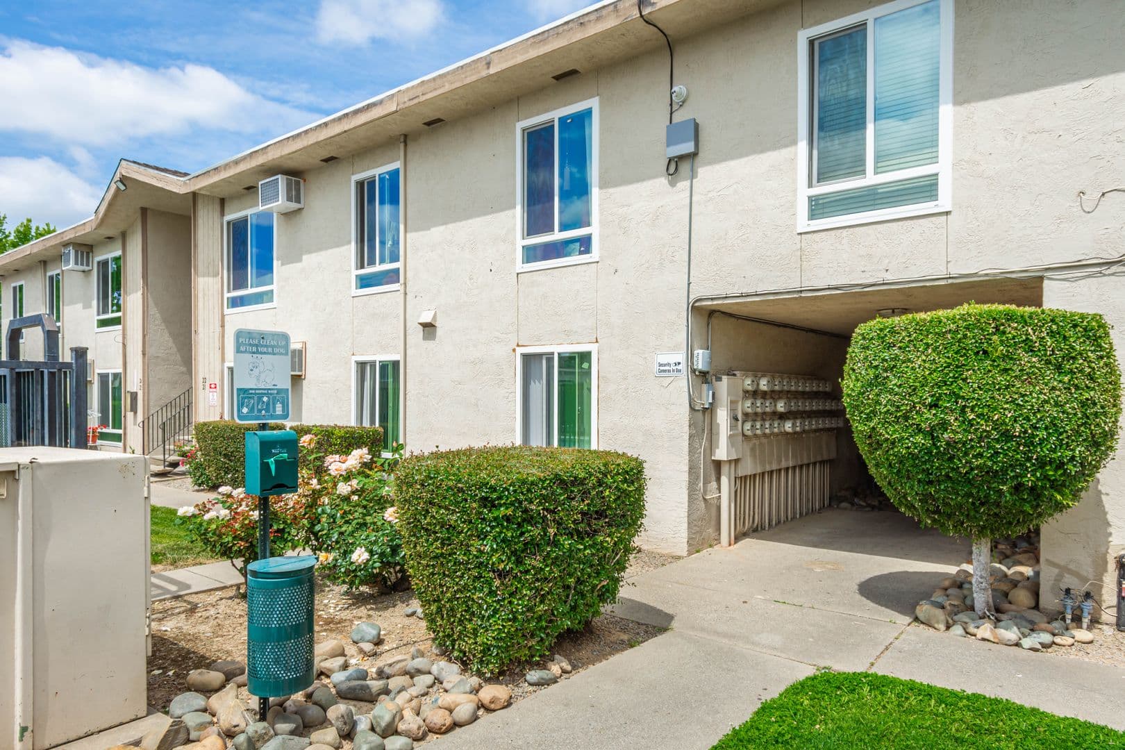 Sacramento Apartment: 5119 Hillsdale Blvd
