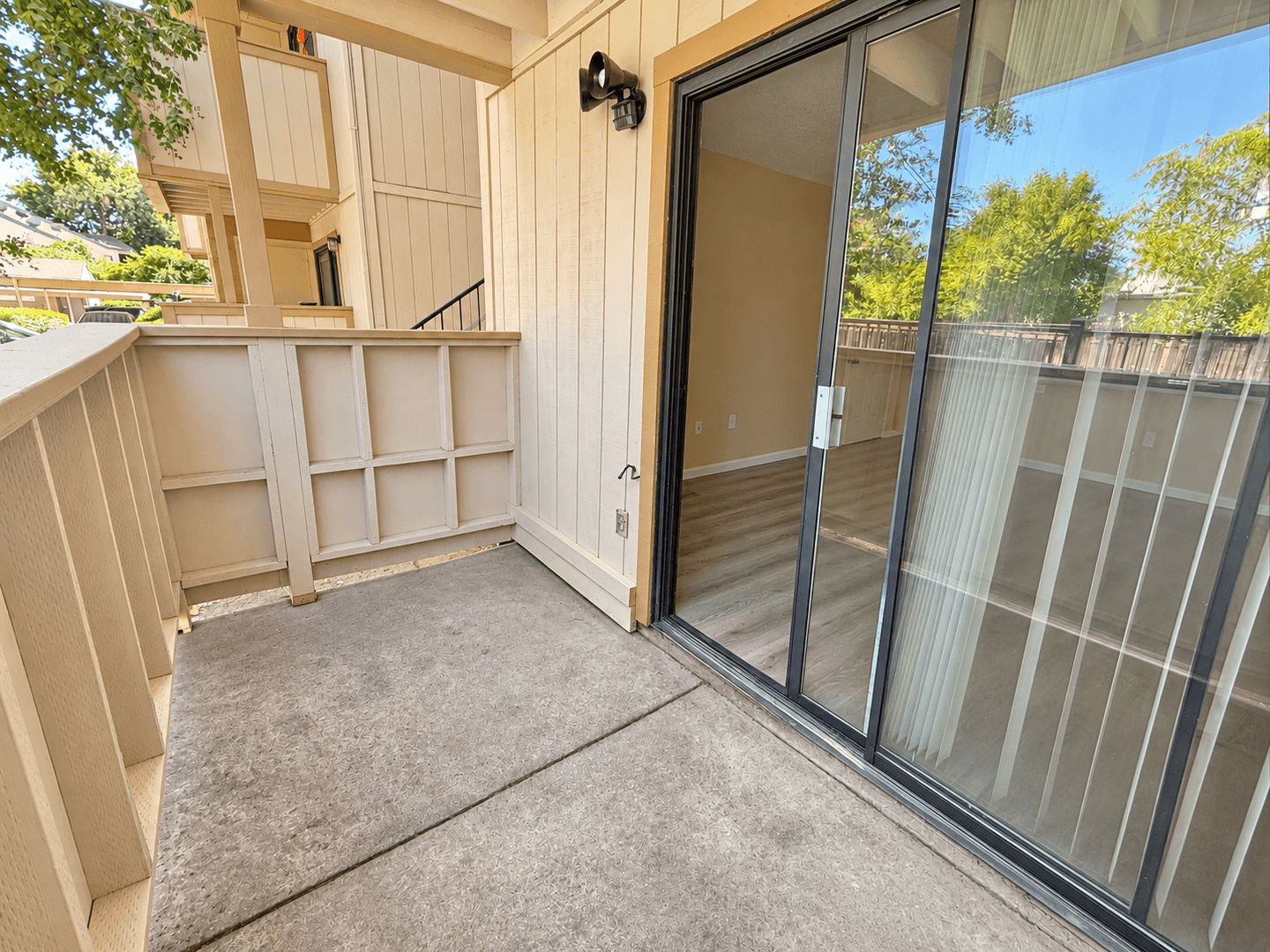 Sacramento Apartment: 3859 Annadale Ln