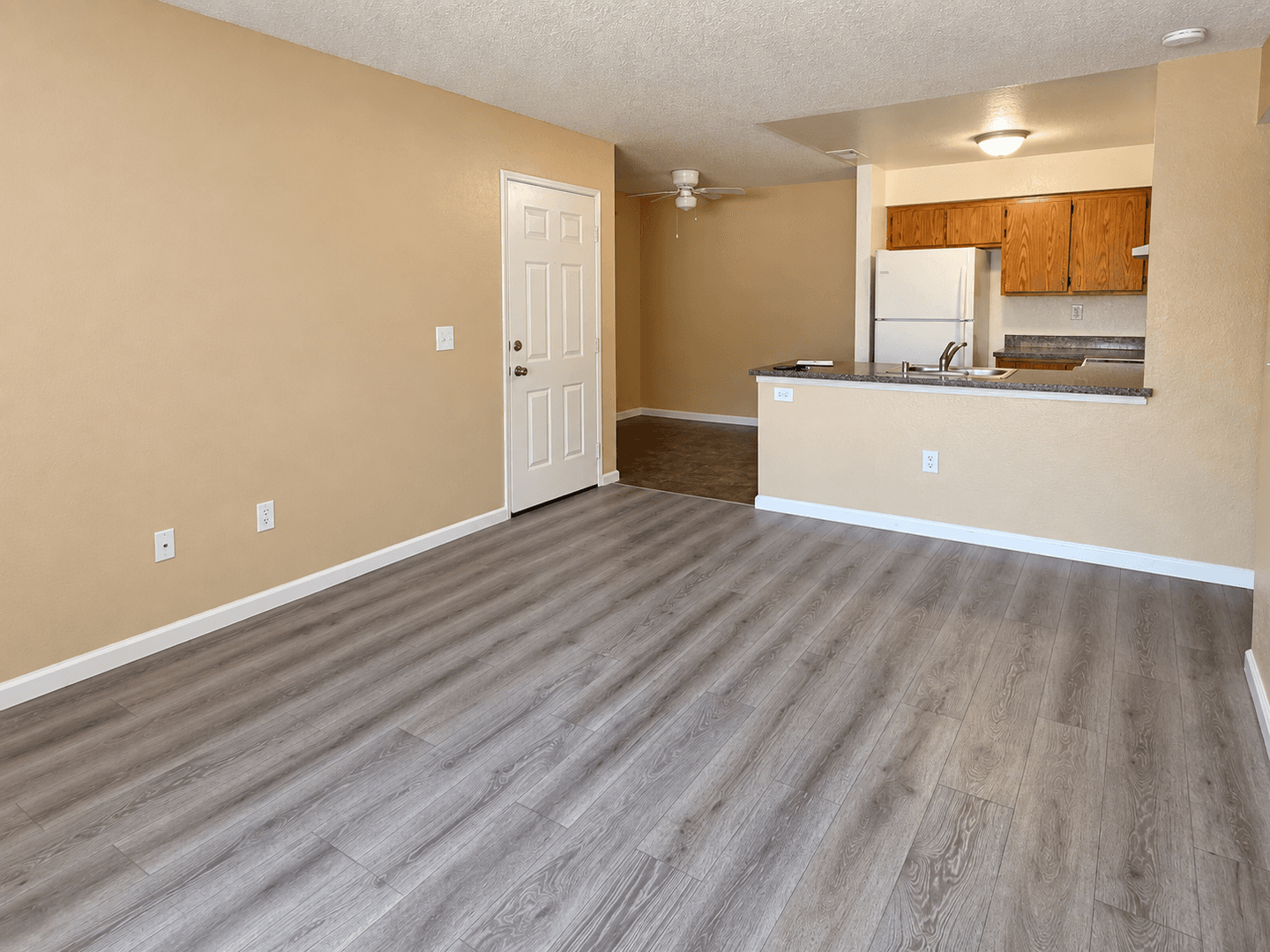 Sacramento Apartment: 3859 Annadale Ln