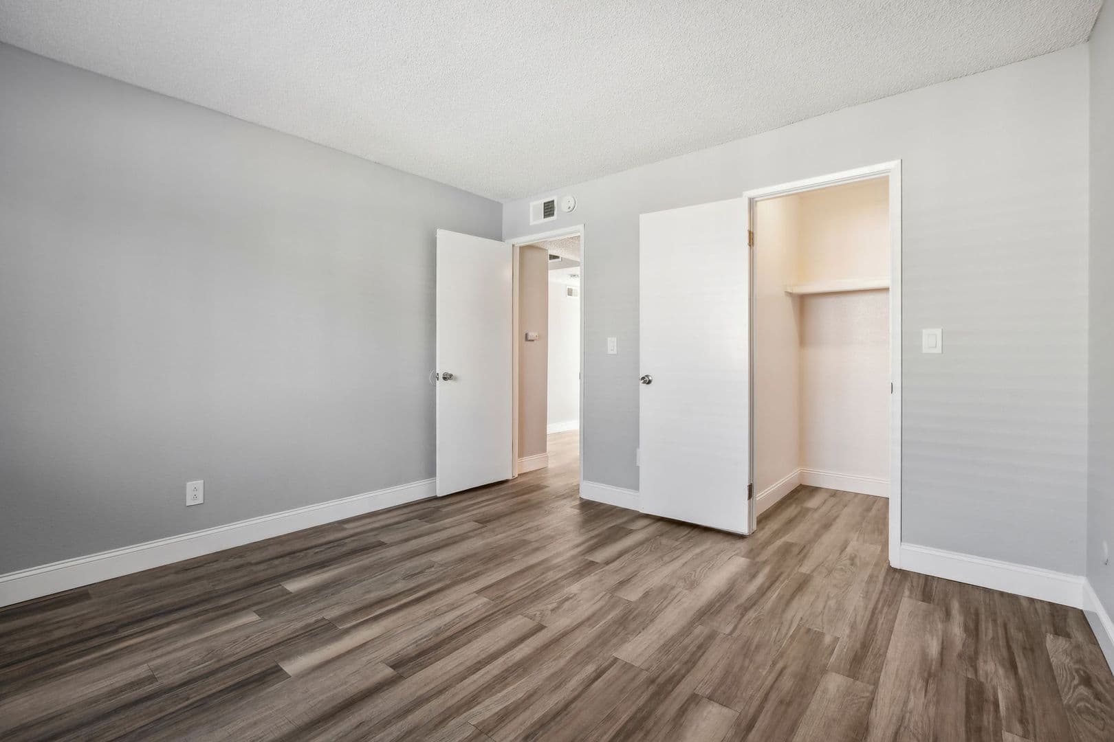 Sacramento Apartment: 3690 S. Port Drive