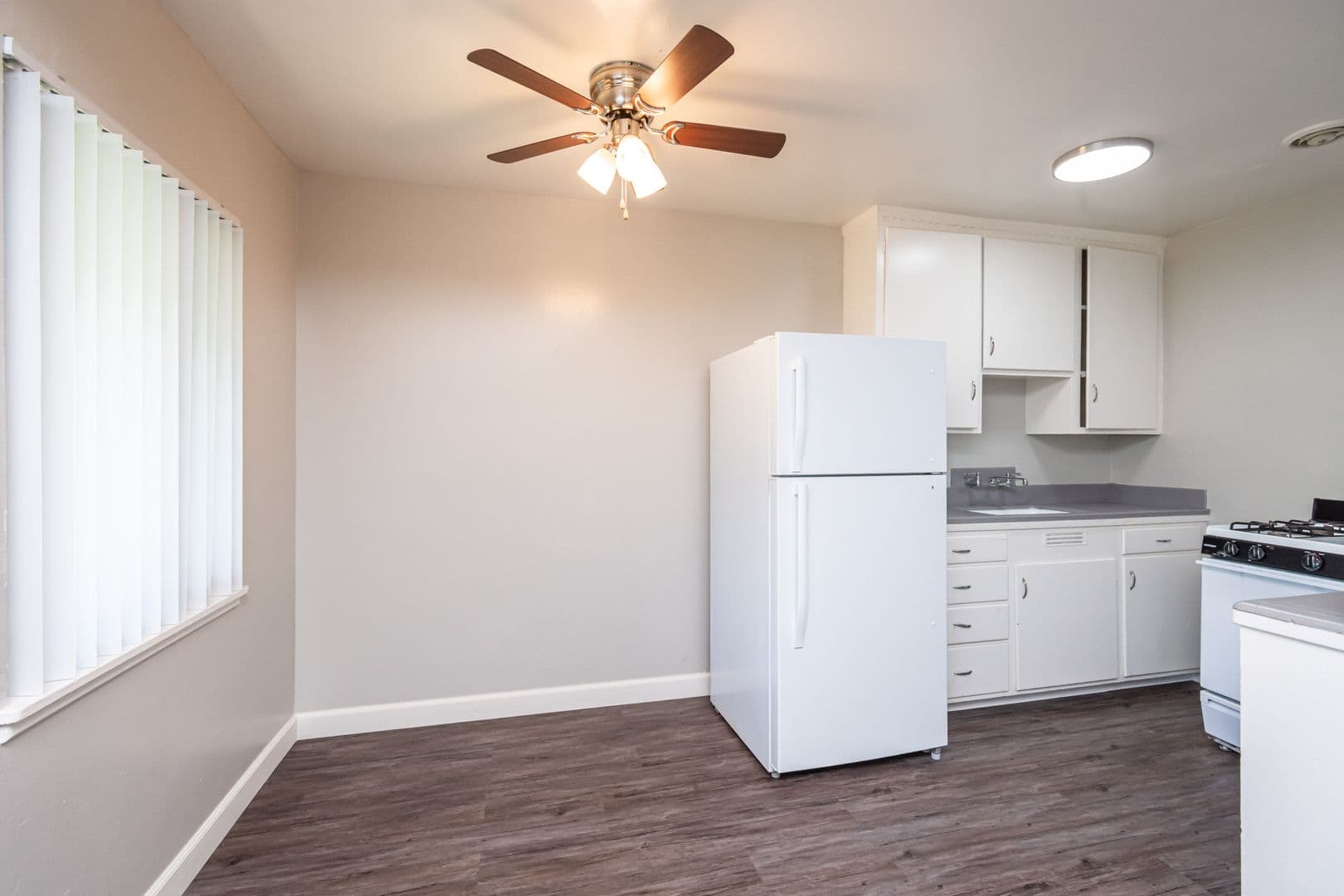 Sacramento Apartment: 2850 Darwin St