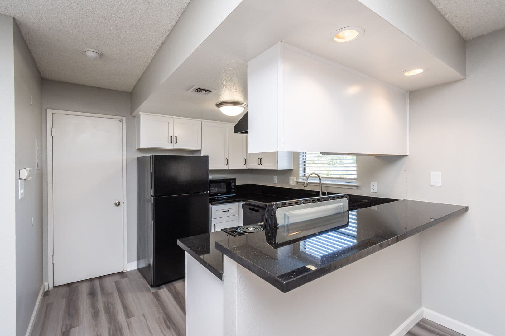 Citrus Heights Apartment: 7969 Pebble Beach Dr