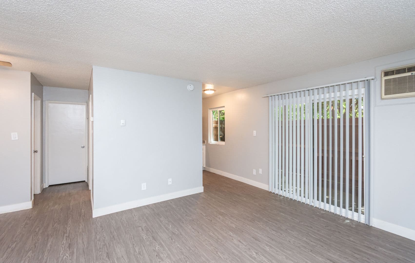 Sacramento Apartment: 2807 Elvyra Way