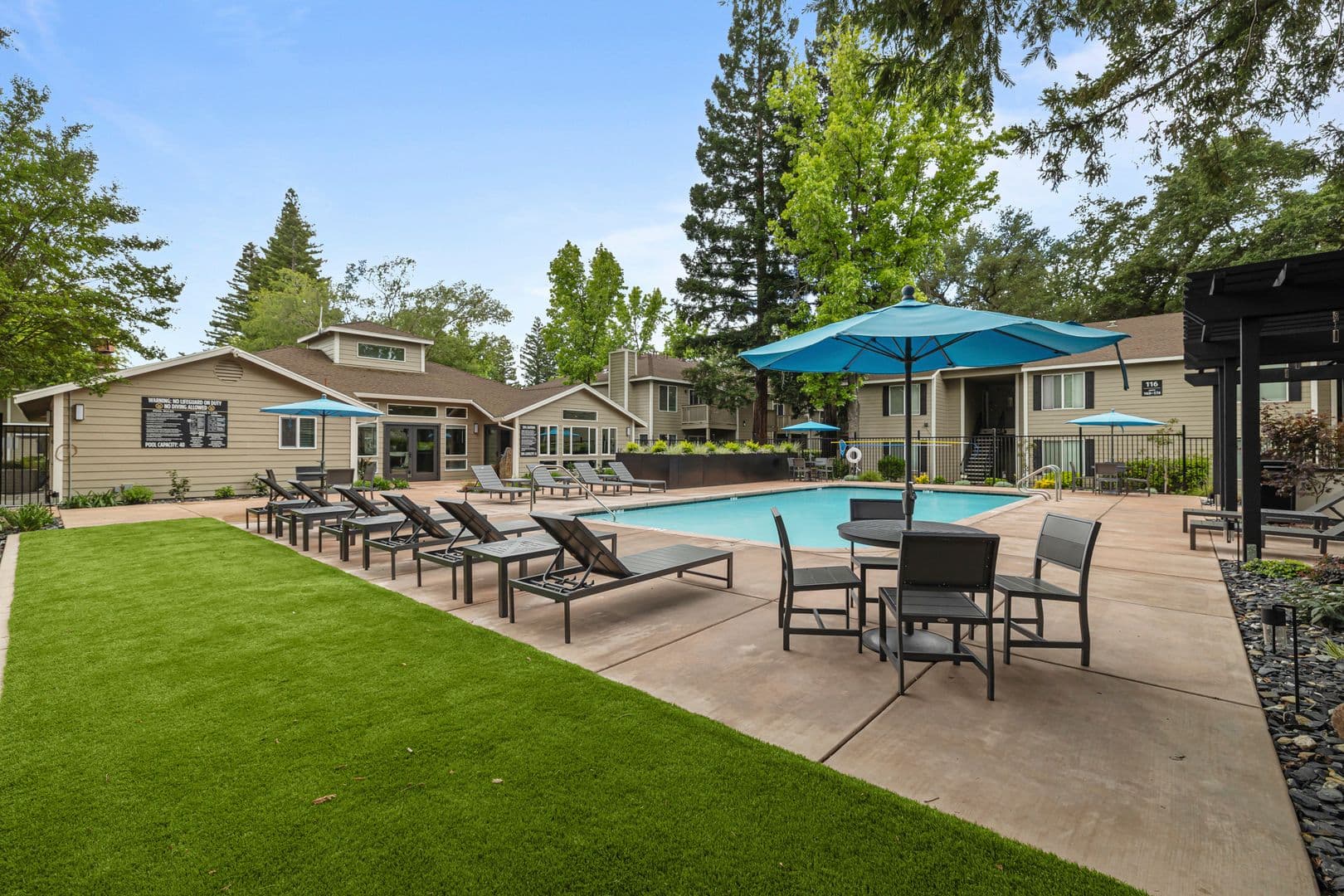 Rancho Cordova Apartment: 2330 Vehicle Dr