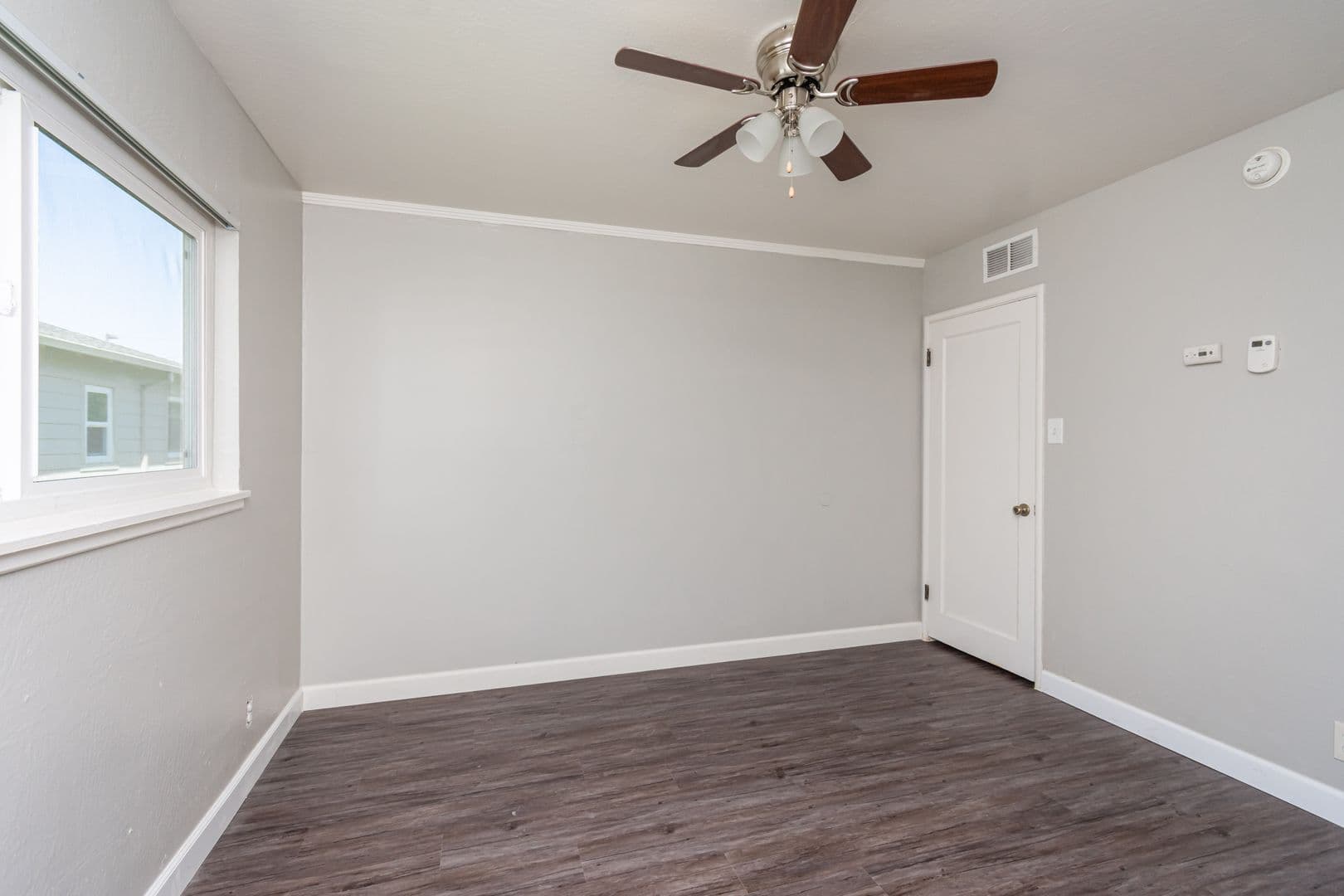 Sacramento Apartment: 2850 Darwin St