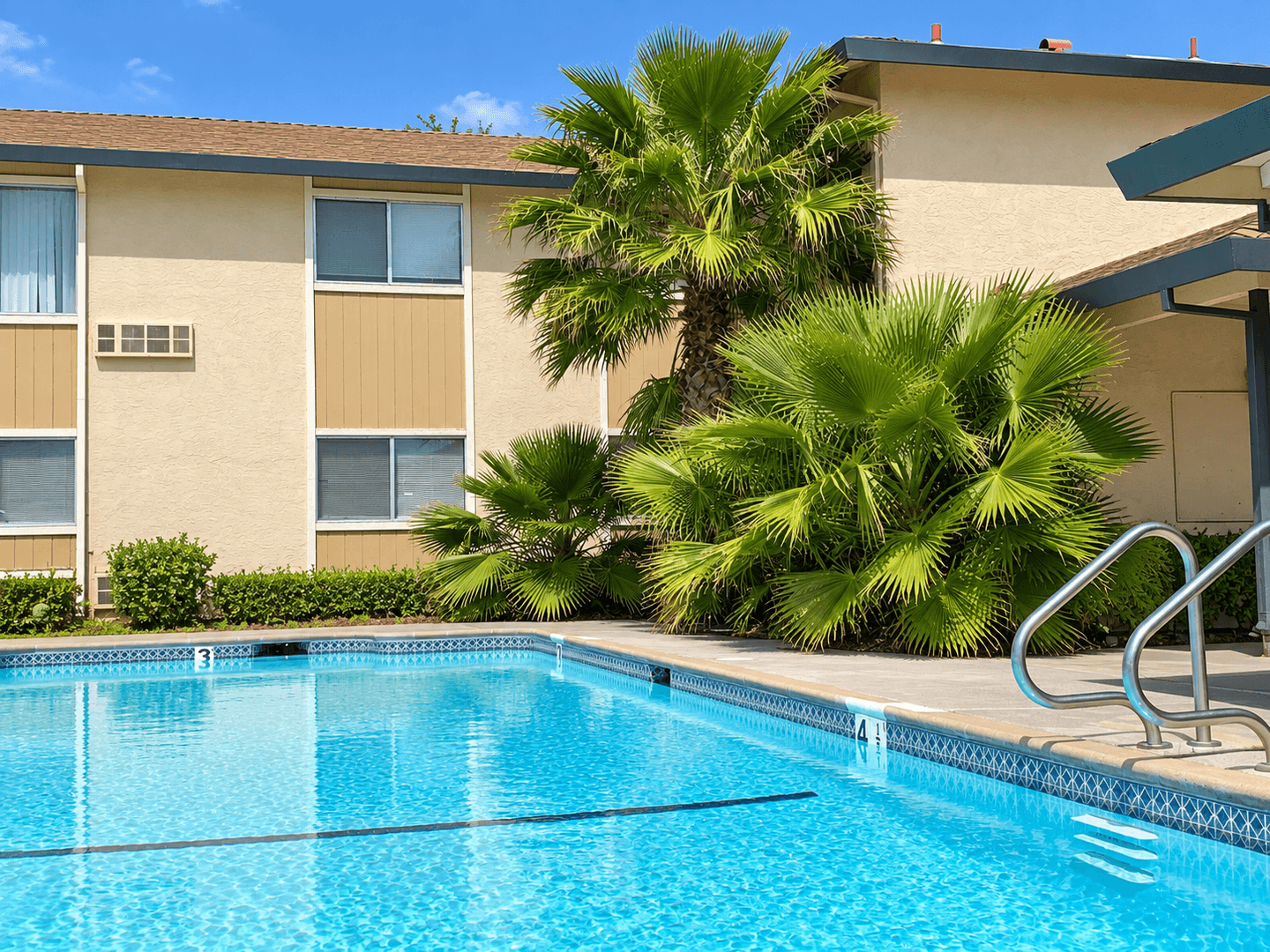 Sacramento Apartment: 1930 Wright Street