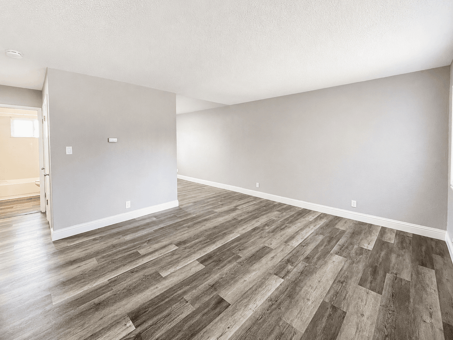 Sacramento Apartment: 5242 College Oaks Dr