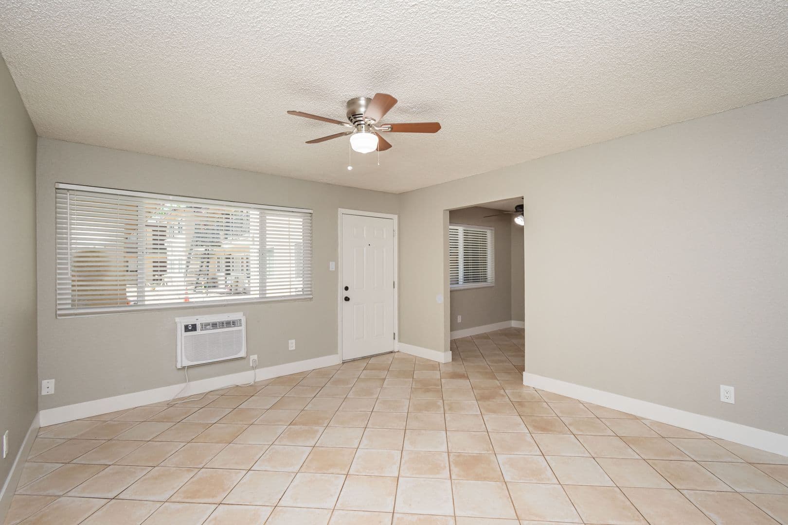 Sacramento Apartment: 1580 Morse Avenue