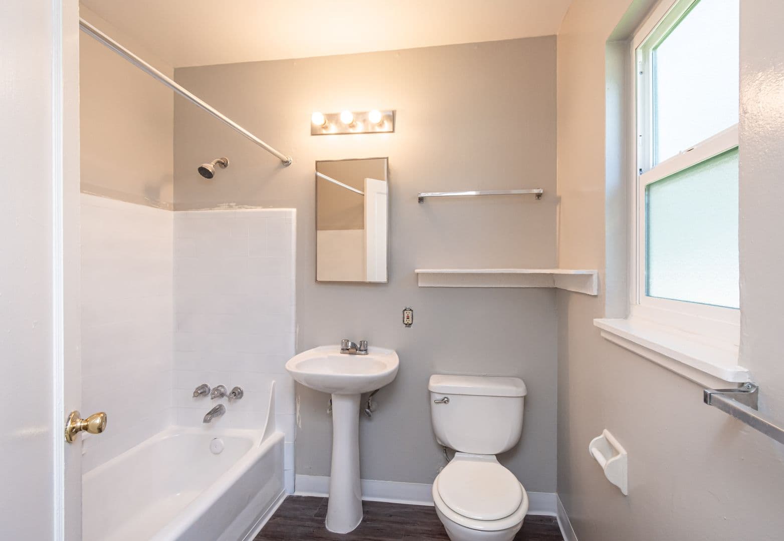 Sacramento Apartment: 2850 Darwin St