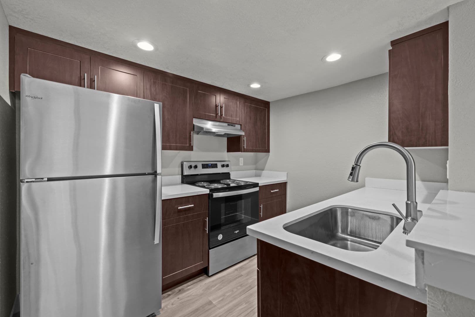 Rancho Cordova Apartment: 2330 Vehicle Dr