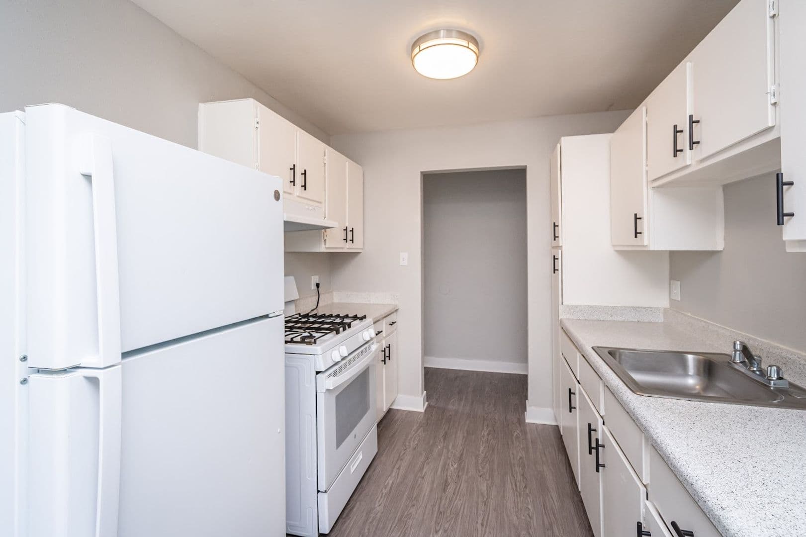 Sacramento Apartment: 3129 Trussel Way