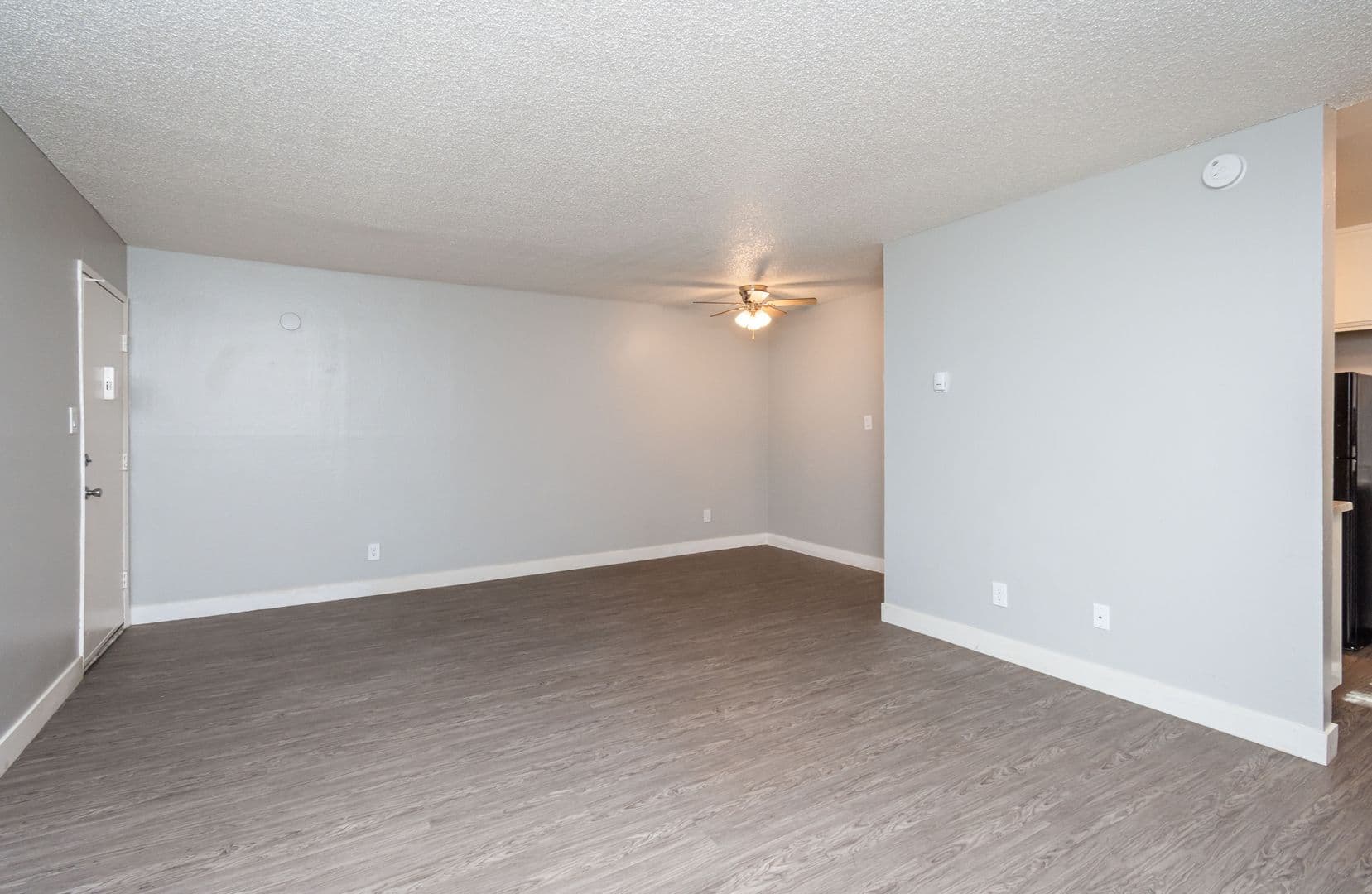 Sacramento Apartment: 2807 Elvyra Way