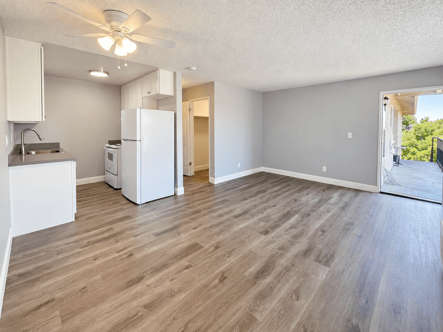 Sacramento Apartment: 1930 Wright Street