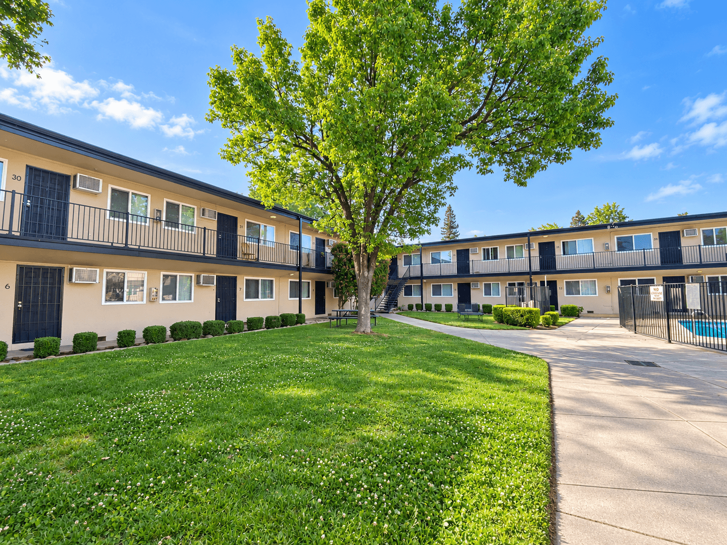 Sacramento Apartment: 2512 Edison Ave