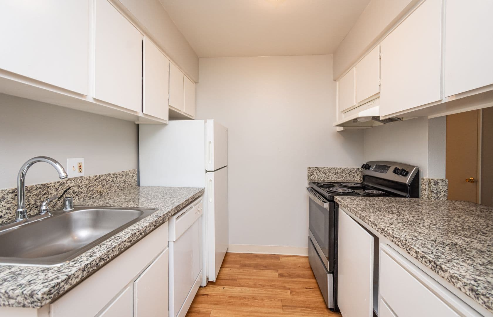 Rancho Cordova Apartment: 2850 La Loma Drive