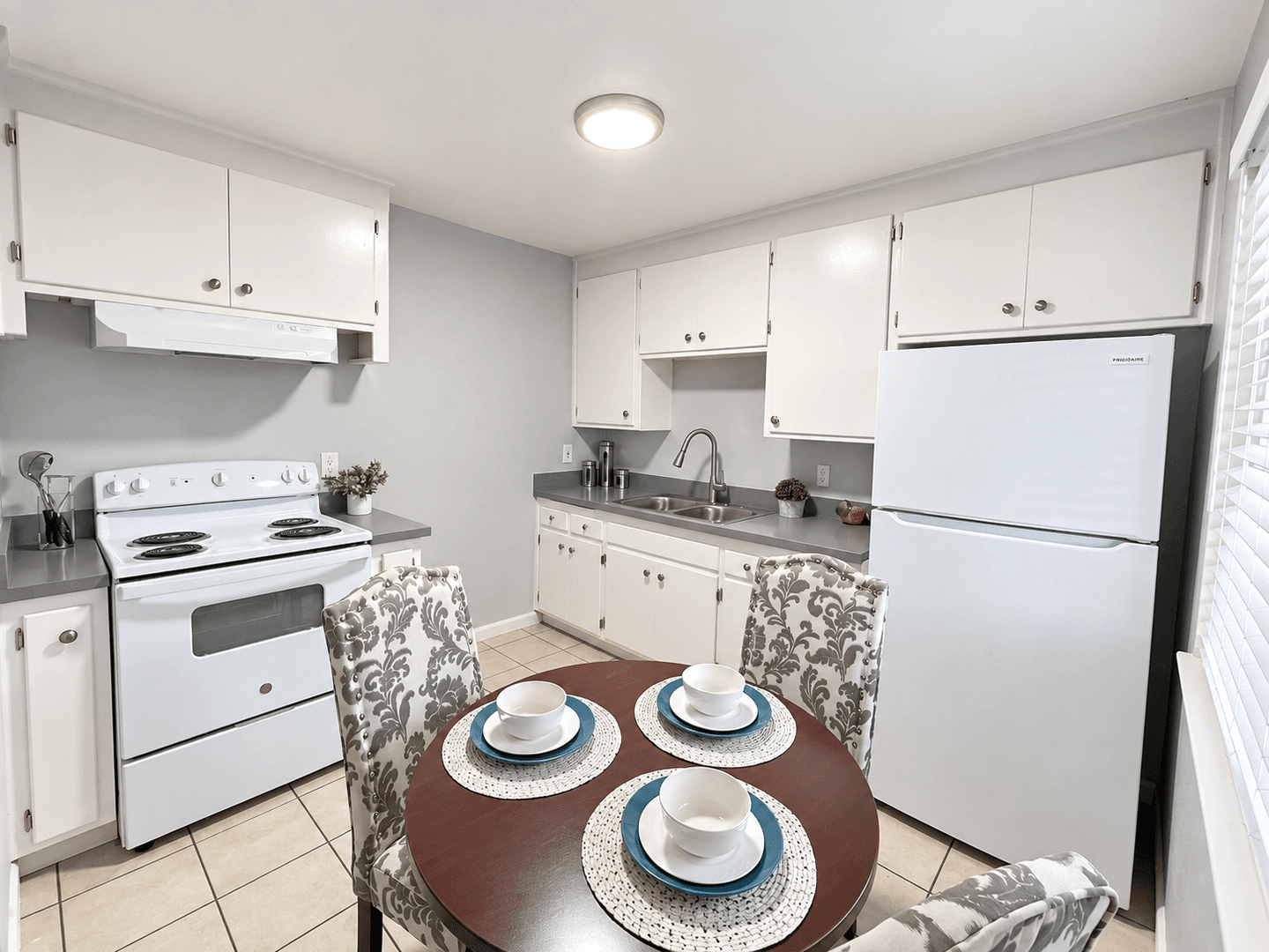 Sacramento Apartment: 3544 Auburn Blvd