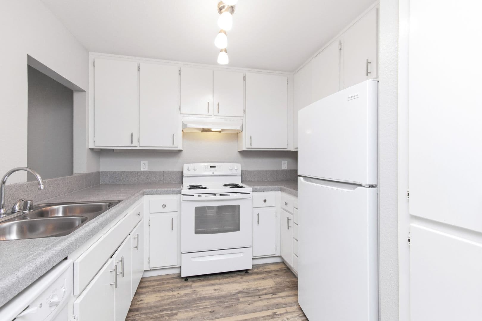 North Highlands Apartment: 4146 Madison Ave