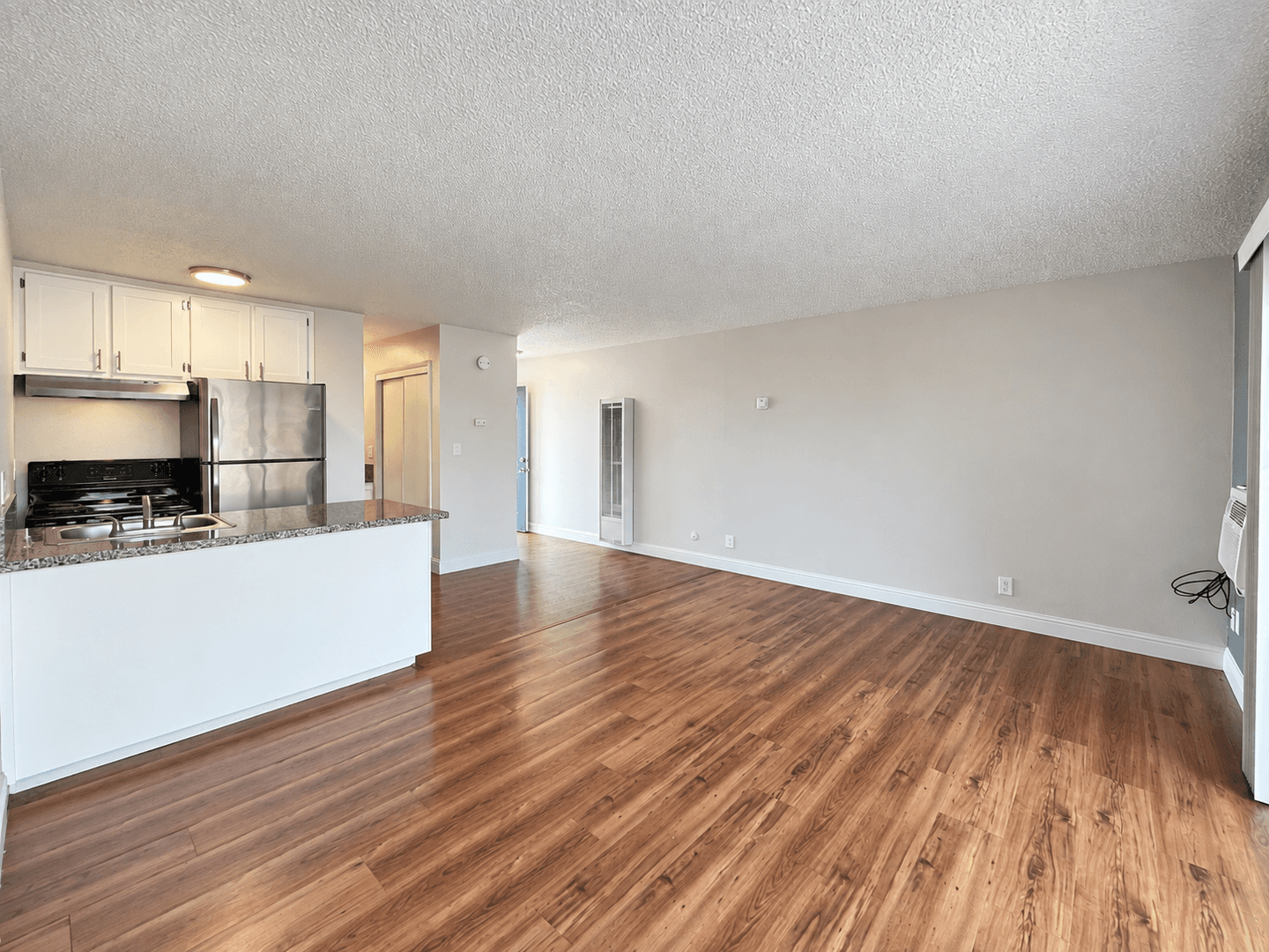 Carmichael Apartment: 5914 Stanley Ave