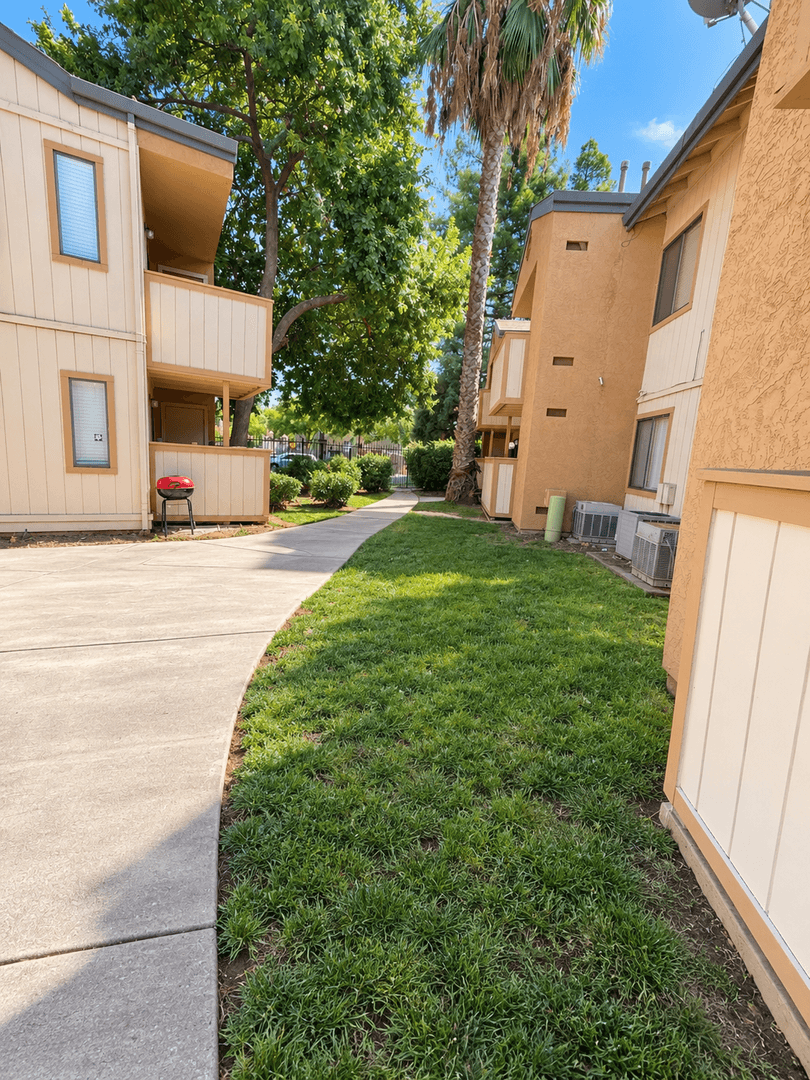 Sacramento Apartment: 3859 Annadale Ln
