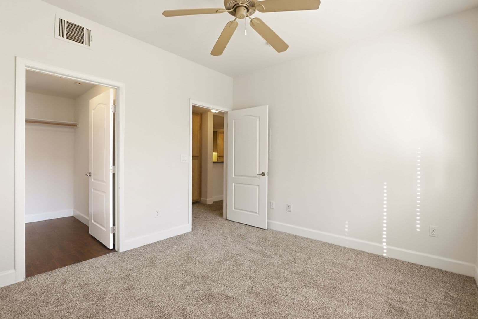 Roseville Apartment: 1501 Secret Ravine Pkwy