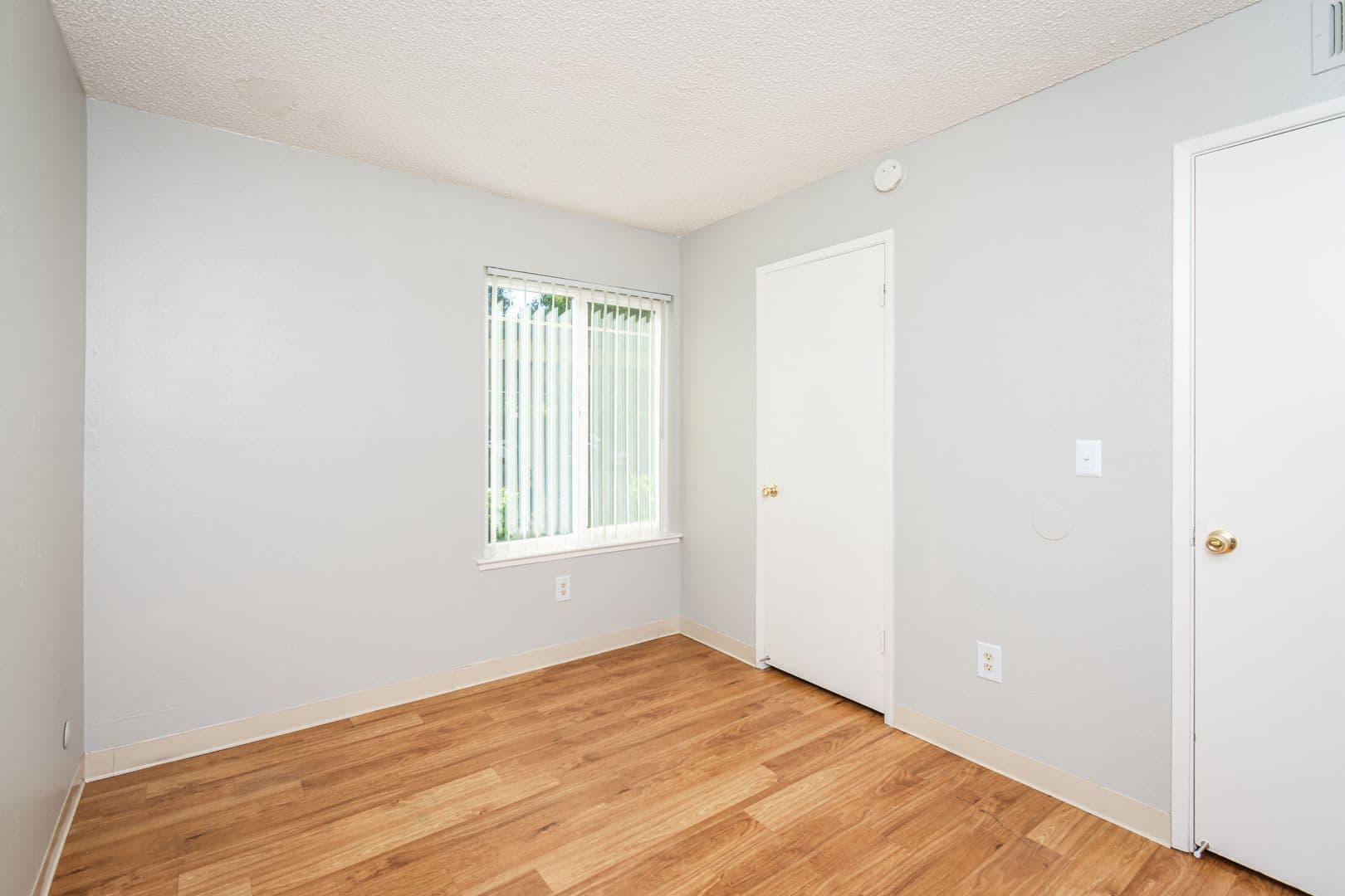 Rancho Cordova Apartment: 2850 La Loma Drive