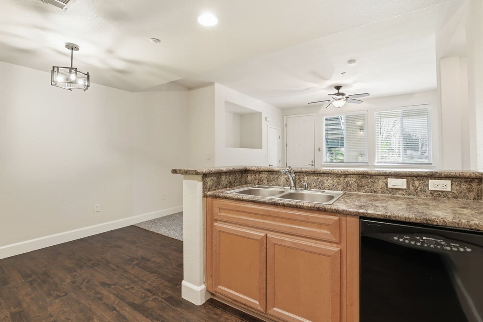 Roseville Apartment: 1501 Secret Ravine Pkwy